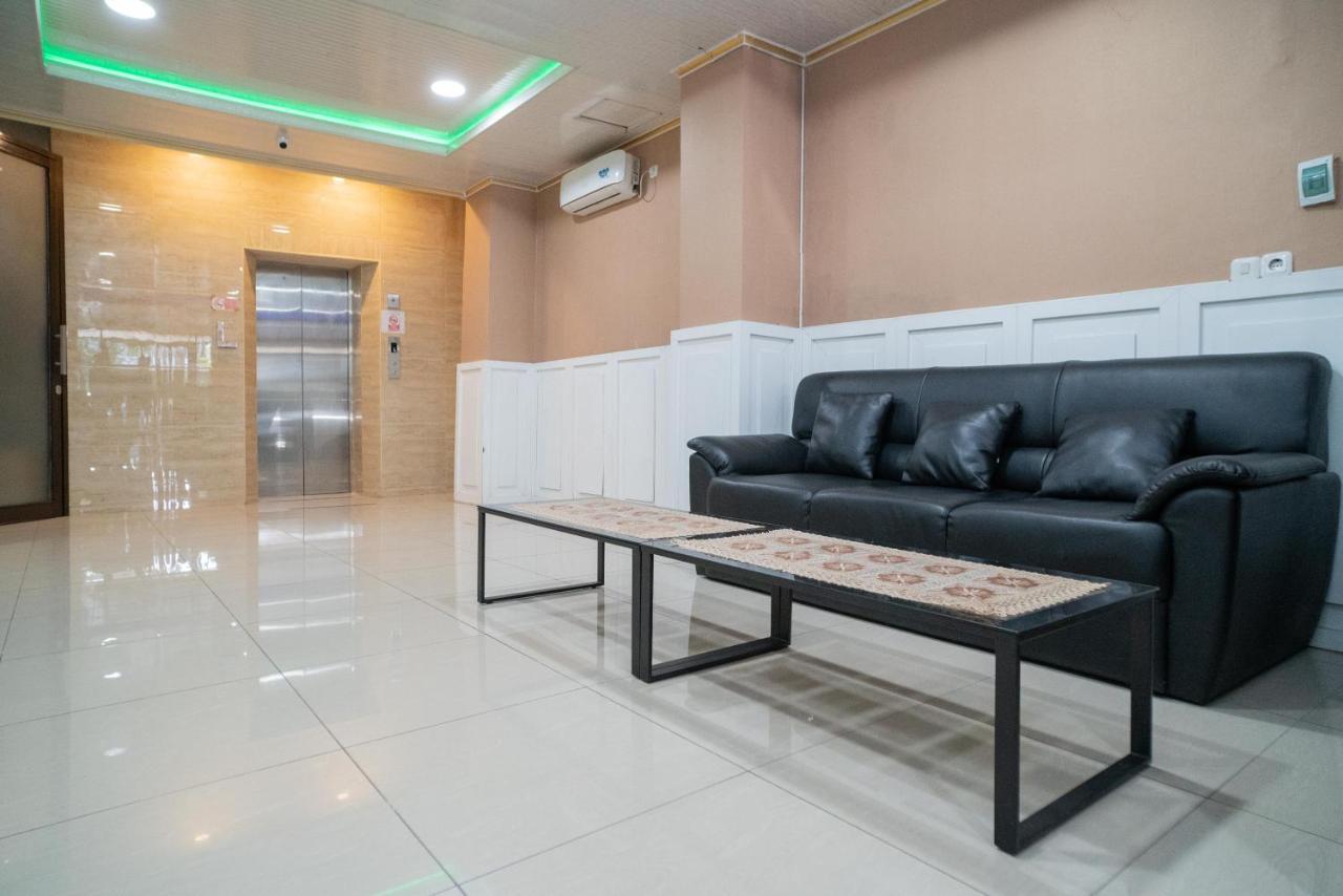 Reddoorz Plus Syariah Near Pasar Turi Sorabaya Extérieur photo